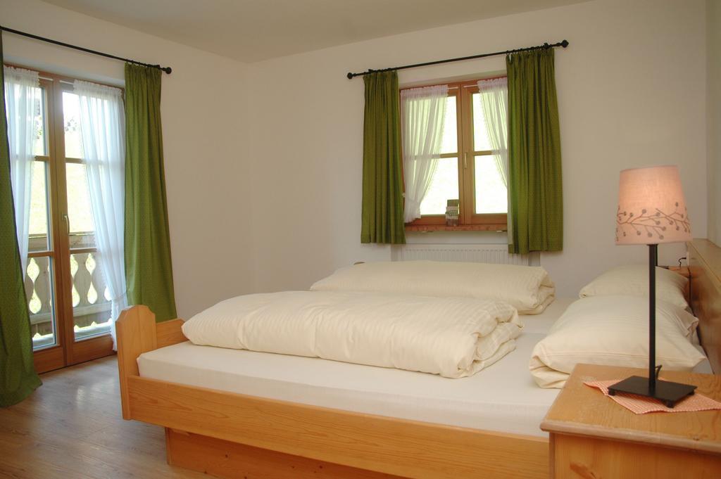 Haus Sonnenruh Apartment Митенвалд Стая снимка